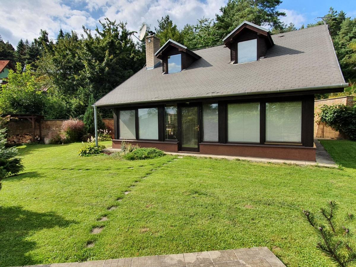 Garden View Villa Drienica Екстериор снимка