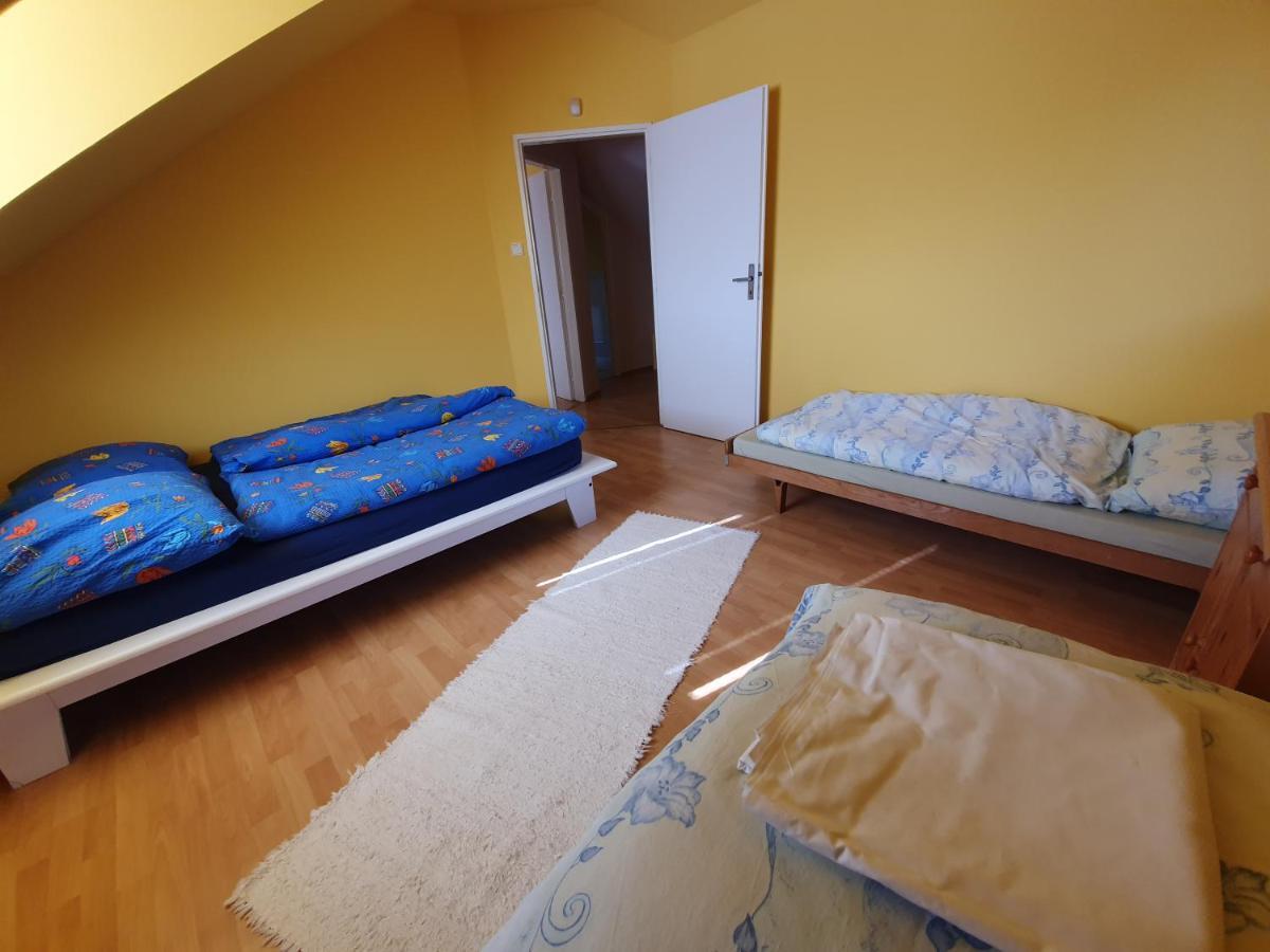 Garden View Villa Drienica Екстериор снимка